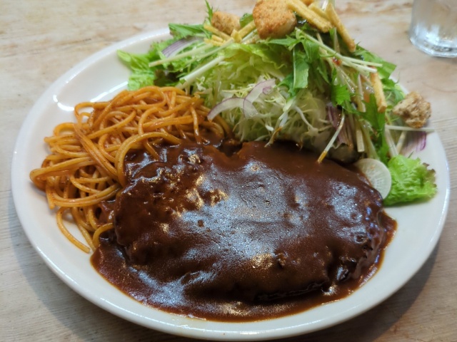 NEMS(ネムス)でランチを食べた感想を紹介！隠れ家な感じのおしゃれカフェでおすすめ！2